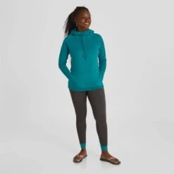 NRS Expedition Hoodie - Women's 4 NRS Expedition Hoodie - Women's -4Corners Riversports 10134 03 Glacier Model Front 080323 1000x1000 f8b427f4 a692 45d0 894c ddb90eb63857