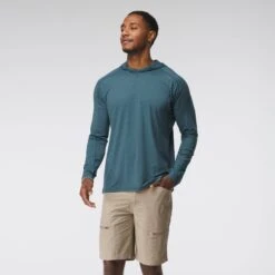 NRS Silkweight Hoodie - Men's -4Corners Riversports 10139 06 MsSilkweightHoodie Stealth front Crop 011425 2000x2000 aa62d86c 85df 4b81 b026 cf340354fd47