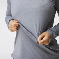 NRS Silkweight Hoodie - Women's -4Corners Riversports 10140 06 WsSilkweightHoodie stone xx detail5 3 1000x1000 04c46052 2037 482a beef a0d5e6776930