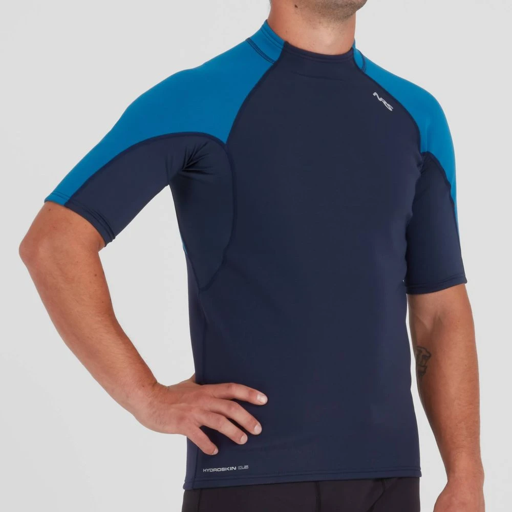 Hydroskin 0.5mm Short Sleeve Shirt - Men's NRS Hydroskin 0.5mm Short Sleeve Shirt - Men's -4Corners Riversports 15001 08 NavyMykonos Model FrontCrop 080723 1000x1000 606e02c3 54be 4488 8959 ec0d98929f9f