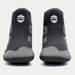 NRS Freestyle WetShoe -4Corners Riversports 30017 05 Black 11 FrontPair 091421 1000x1000 12c61ade fed0 4e8f a5ac f70a6a466175