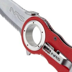 NRS Pilot Access Knife -4Corners Riversports 47316 01 Red na Detail 022924 1000x1000 bec5a653 b0bc 4d70 b287 c43d4439fa32
