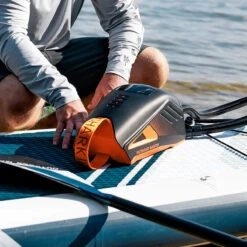 Shark 3 - Battery Powered SUP Pump 4 Shark 3 - Battery Powered SUP Pump -4Corners Riversports 6 71962c3c 7ece 4c94 88d3 a290decf9def